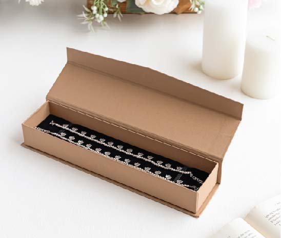 Magnetic Flap Box (Big Chain Box)